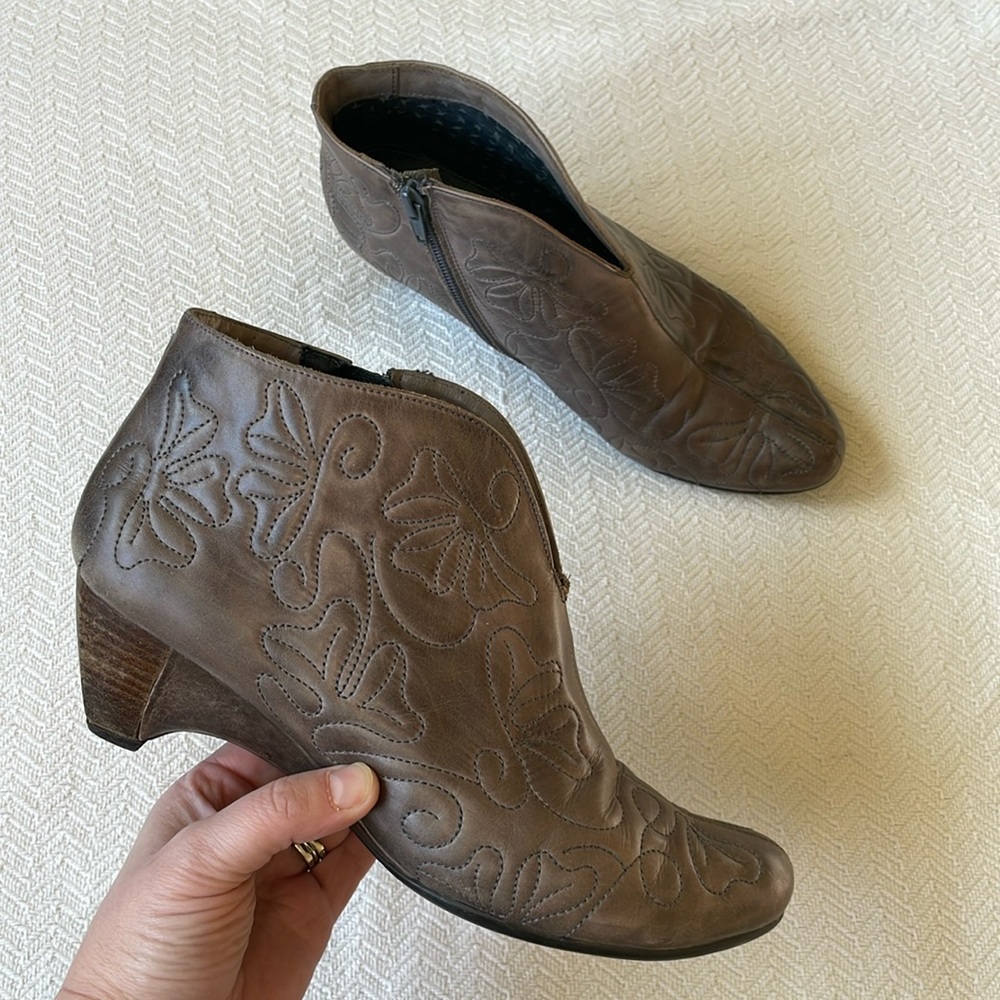 Pikolinos Ginebra Quilted Leather Booties Size 40